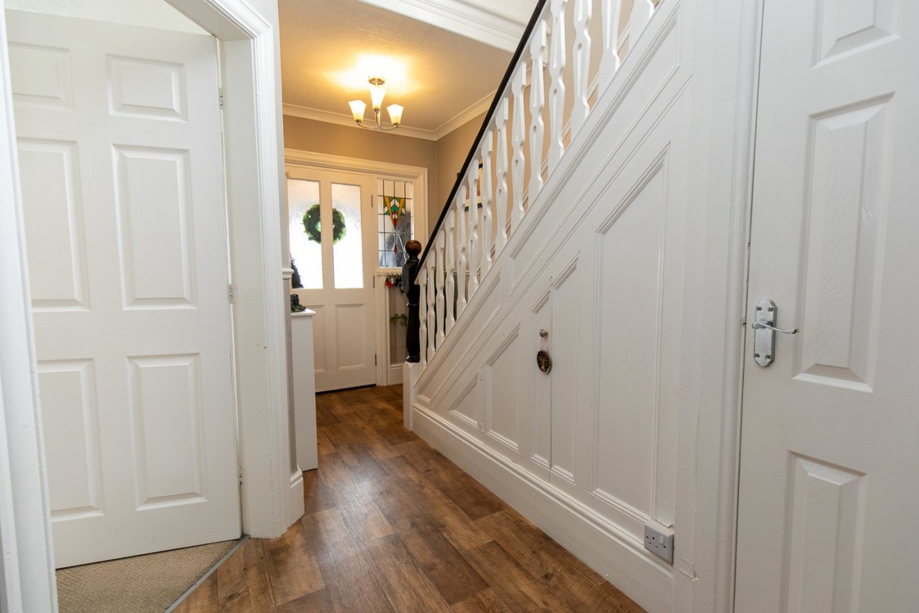 29, Sunningdale Drive, Onchan, IM3 1EL. - Photo 3 of 32