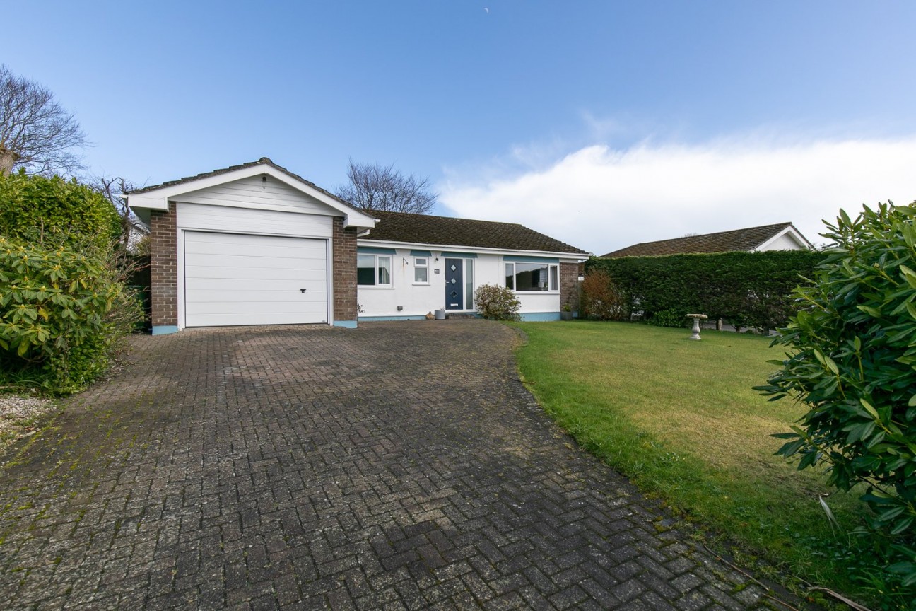 92, Ballagarey Road, Glen Vine, Isle of Man, IM4 4EU. - Photo 2 of 20