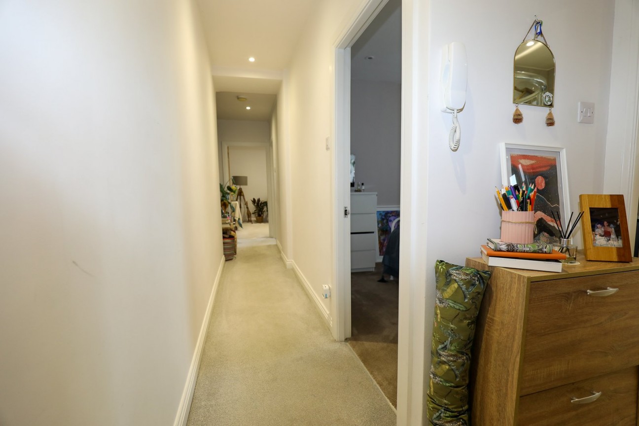 Imperial House, Flat 2, The Promenade, Port St Mary, IM9 5DE. - Photo 3 of 19