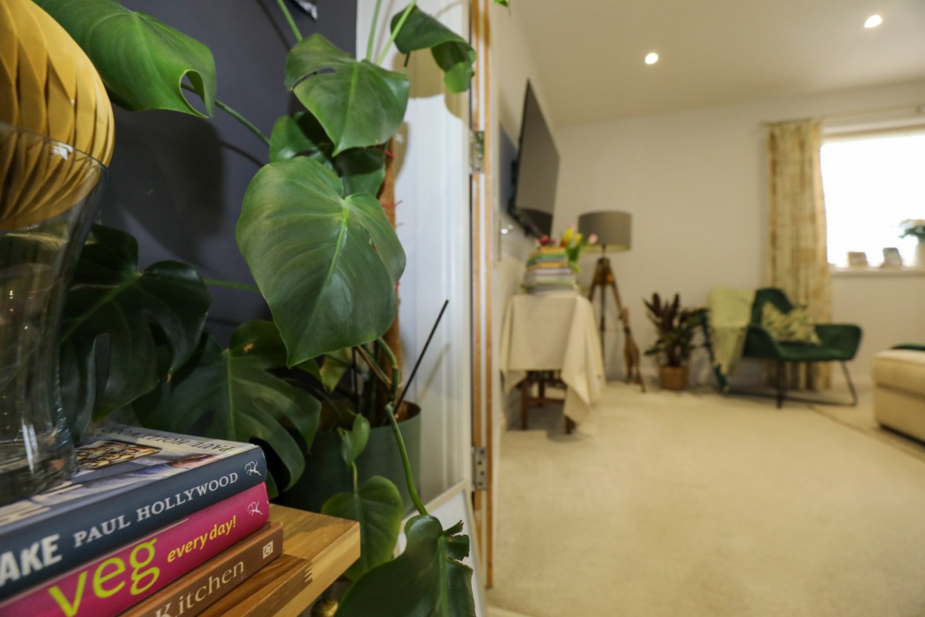 Imperial House, Flat 2, The Promenade, Port St Mary, IM9 5DE. - Photo 4 of 19