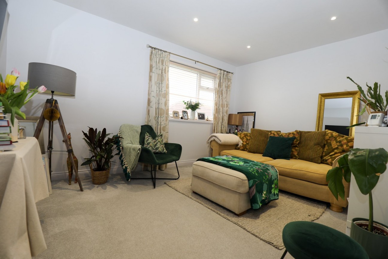 Imperial House, Flat 2, The Promenade, Port St Mary, IM9 5DE. - Photo 5 of 19