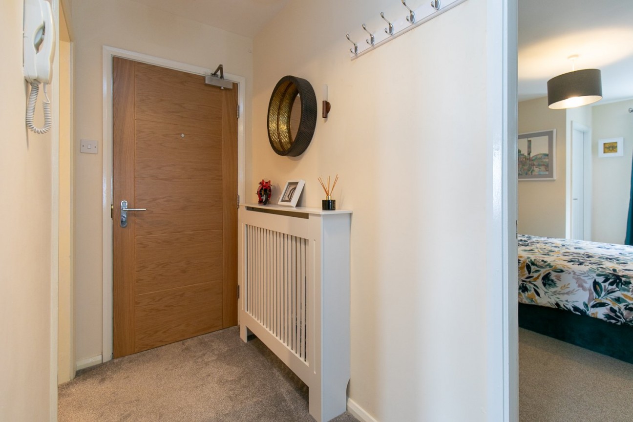 41 Piccadilly Court, Queens Promenade, IM2 4NS, Douglas. - Photo 5 of 24