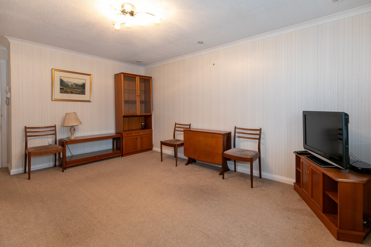 48, Saddle Mews, Isle of Man, IM2 1HS, Douglas. - Photo 3 of 12