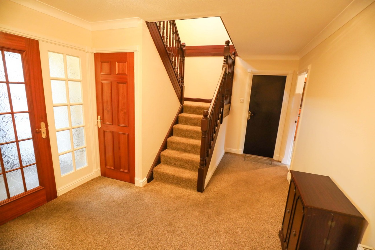 7, The Meadows, Douglas, IM2 1NQ. - Photo 2 of 23