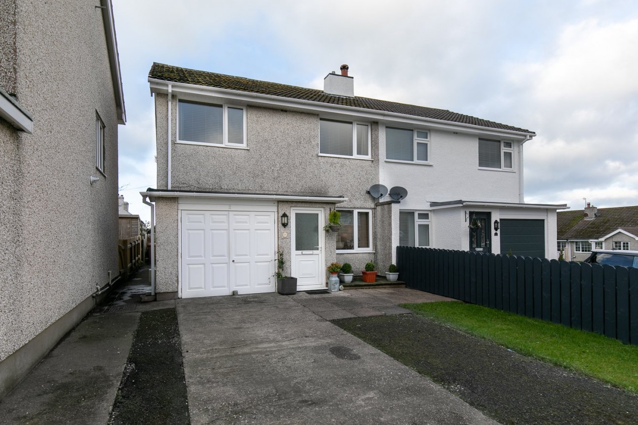 2, Slieau Curn Park, Kirk Michael, Isle of Man, IM6 1EH. - Photo 1 of 32