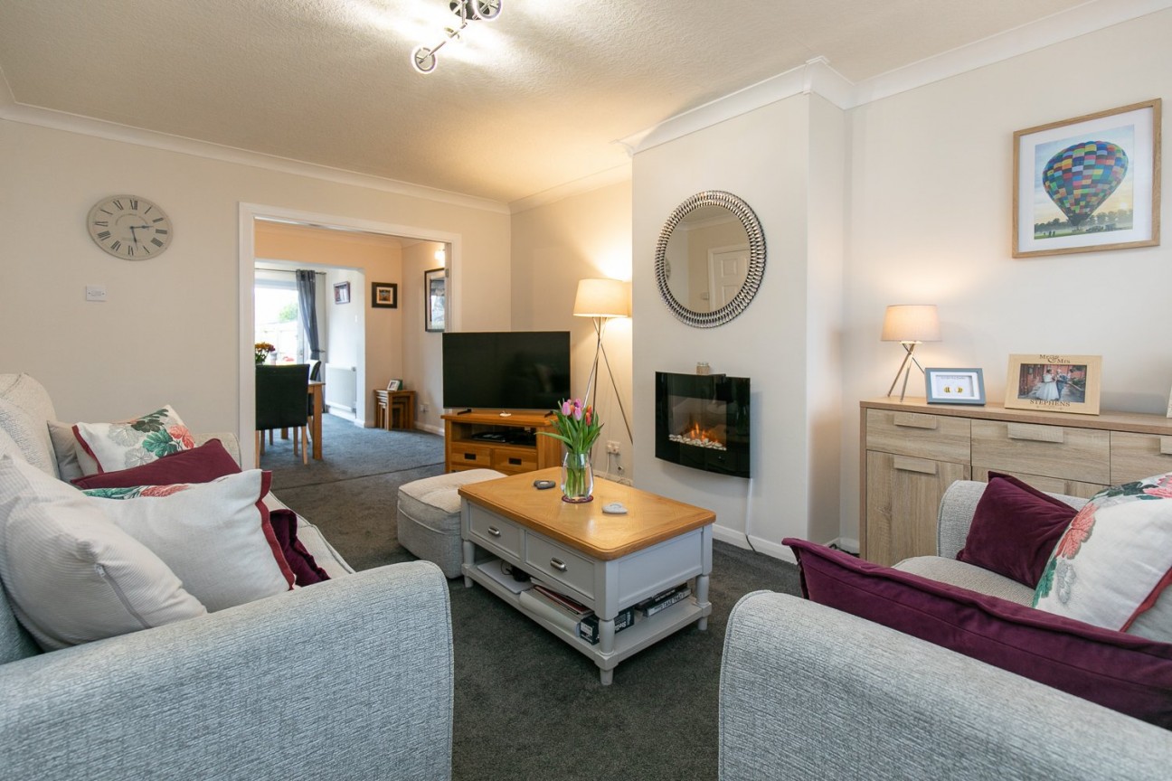 2, Slieau Curn Park, Kirk Michael, Isle of Man, IM6 1EH. - Photo 2 of 32