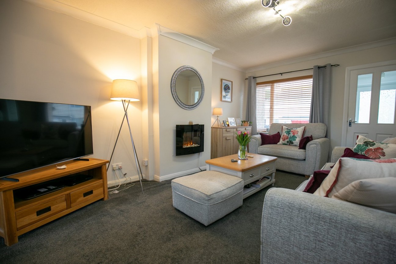 2, Slieau Curn Park, Kirk Michael, Isle of Man, IM6 1EH. - Photo 4 of 32