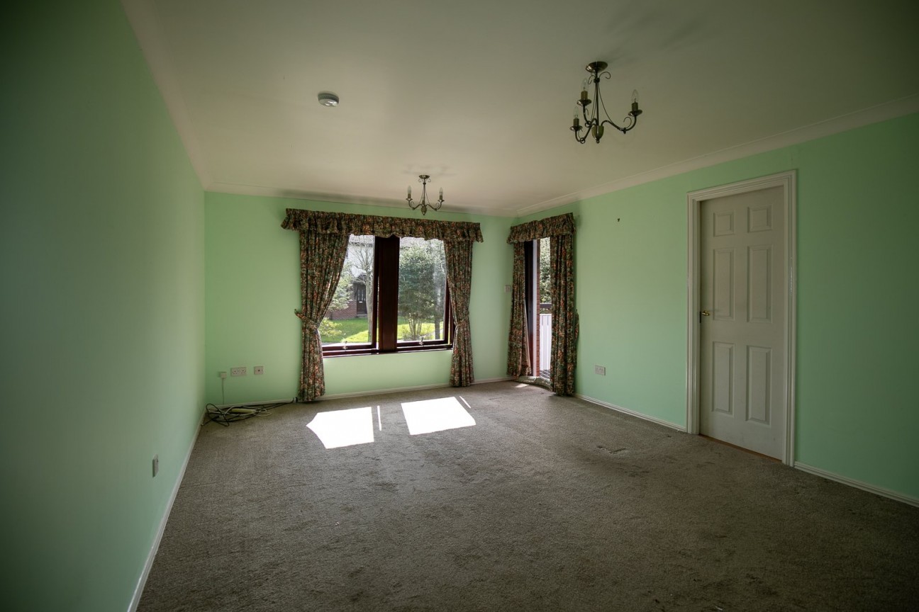14, Stevenson Court, Douglas, IM2 2EH. - Photo 4 of 11