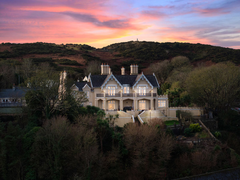 Ravenscliffe, Fort Anne Road, Douglas IM1 5BN. - Photo 1 of 59