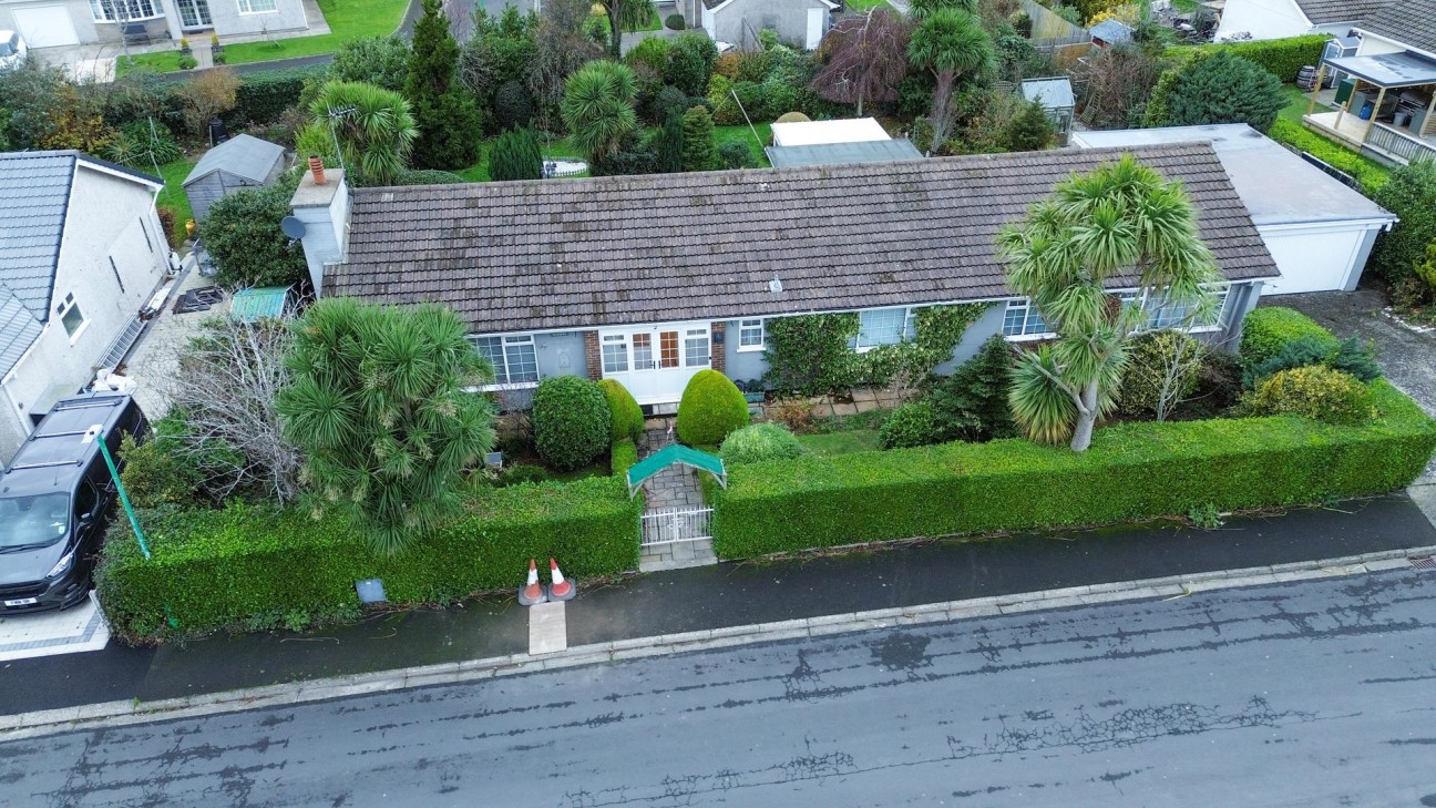 2, Clifton Drive, Ramsey, IM8 3ND. - Photo 2 of 24