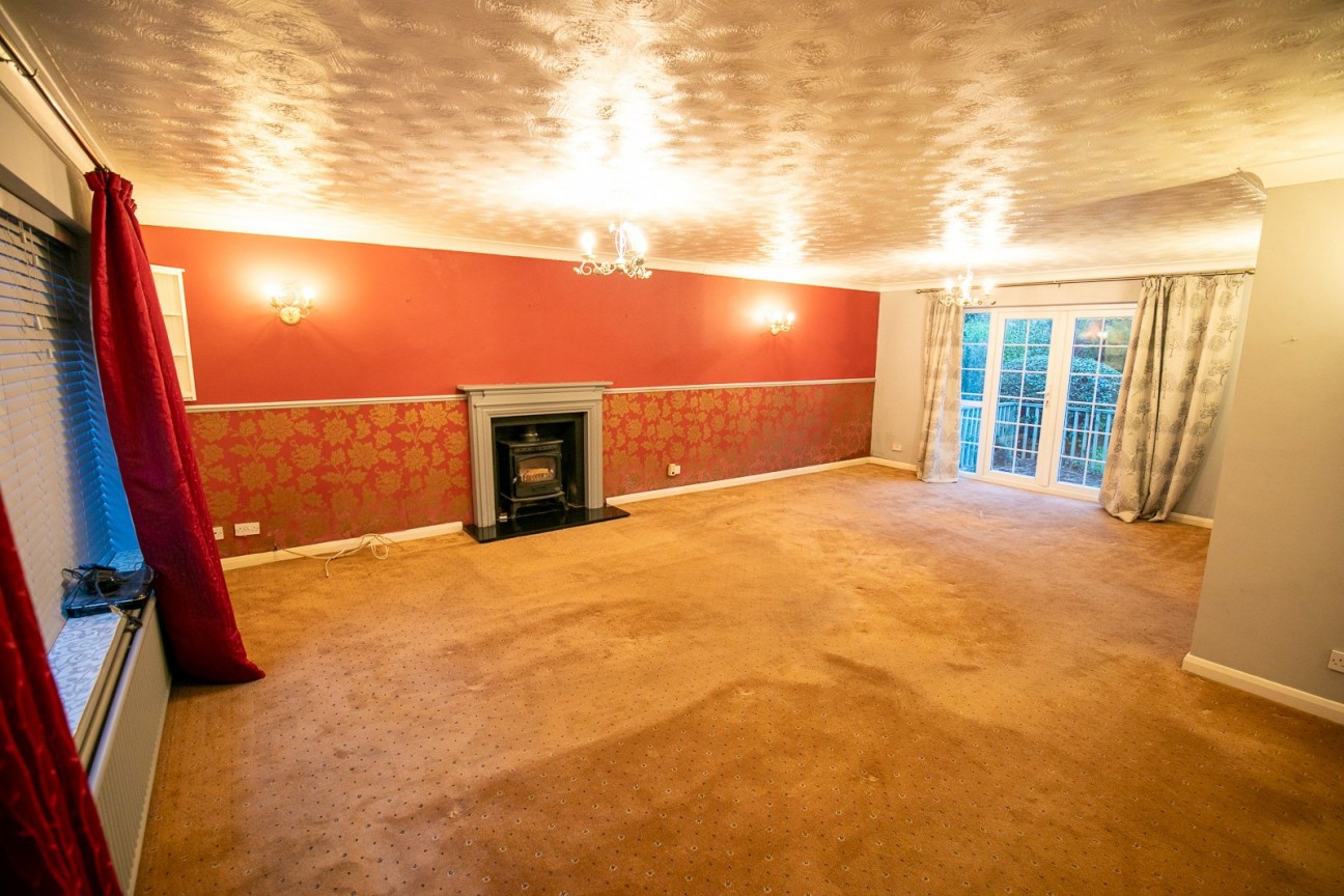 2, Clifton Drive, Ramsey, IM8 3ND. - Photo 3 of 24
