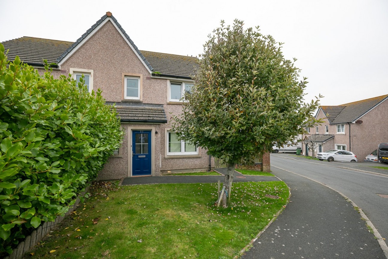 33, Y Vaarney Yiarg, Castletown, Isle of Man, IM9 1HZ. - Photo 1 of 10