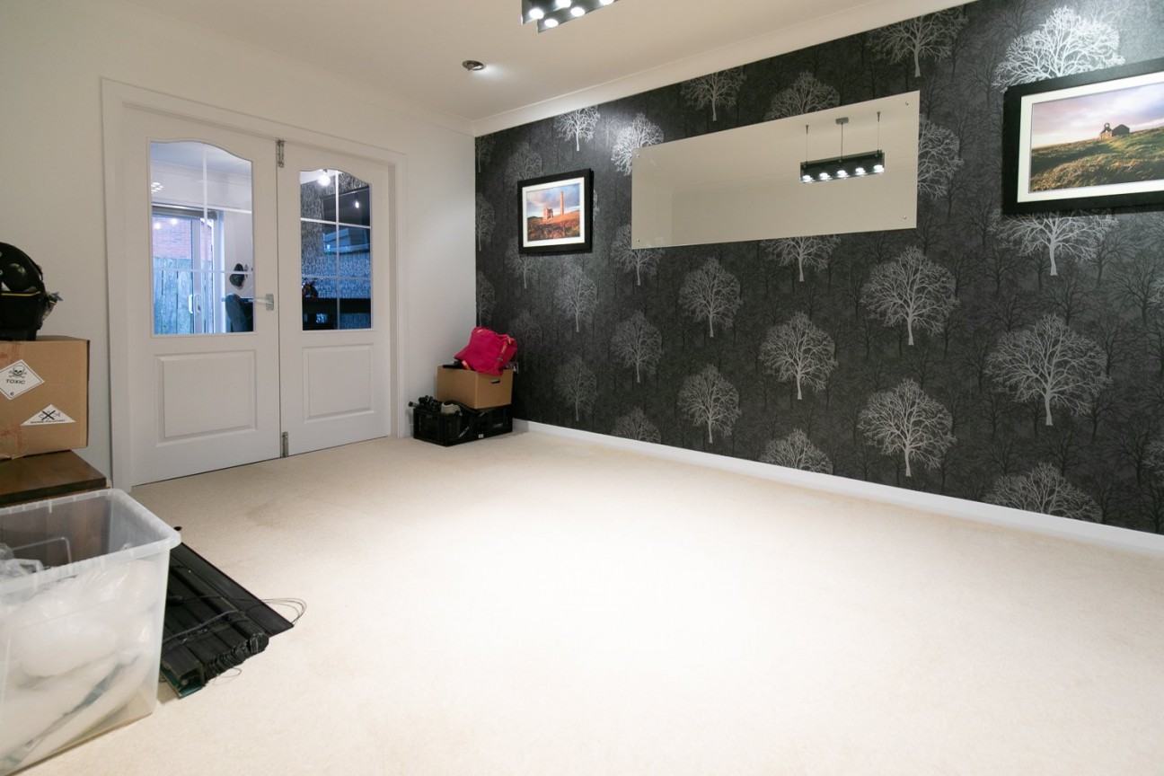 33, Y Vaarney Yiarg, Castletown, Isle of Man, IM9 1HZ. - Photo 4 of 10