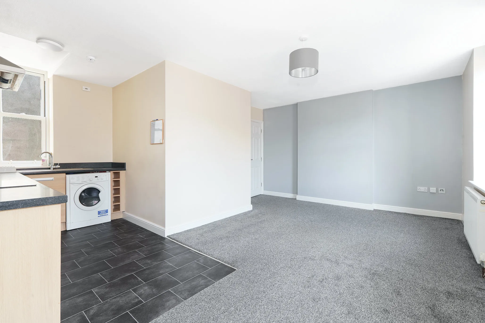 Flat 5, Seamount, Bay View Road, Port St Mary. - Photo 5 of 8