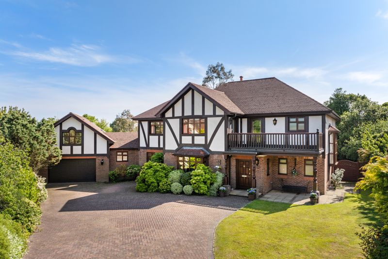 Victoria House, Lucerne Court, Douglas IM2 6BJ. - Photo 1 of 42