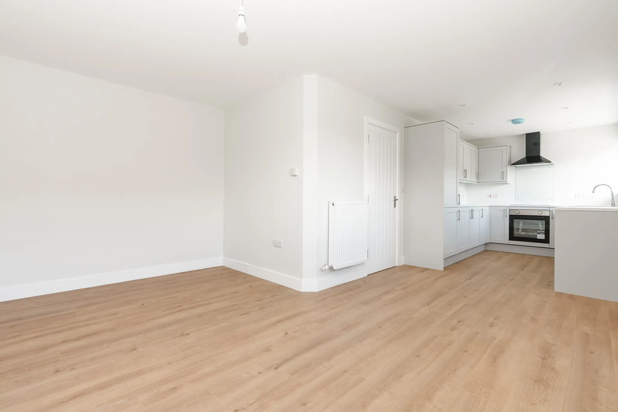 3 Stanley Court, Onchan. - Photo 3 of 13