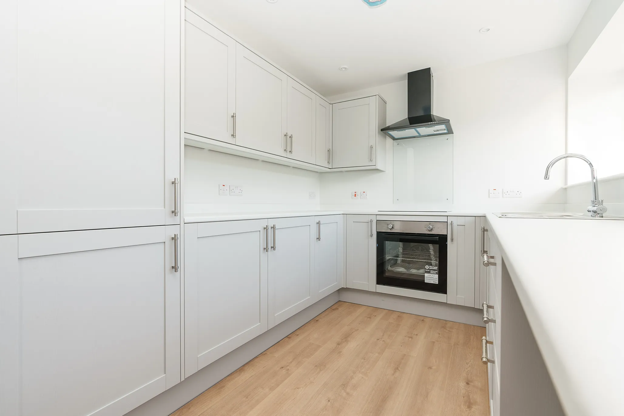 3 Stanley Court, Onchan. - Photo 4 of 13