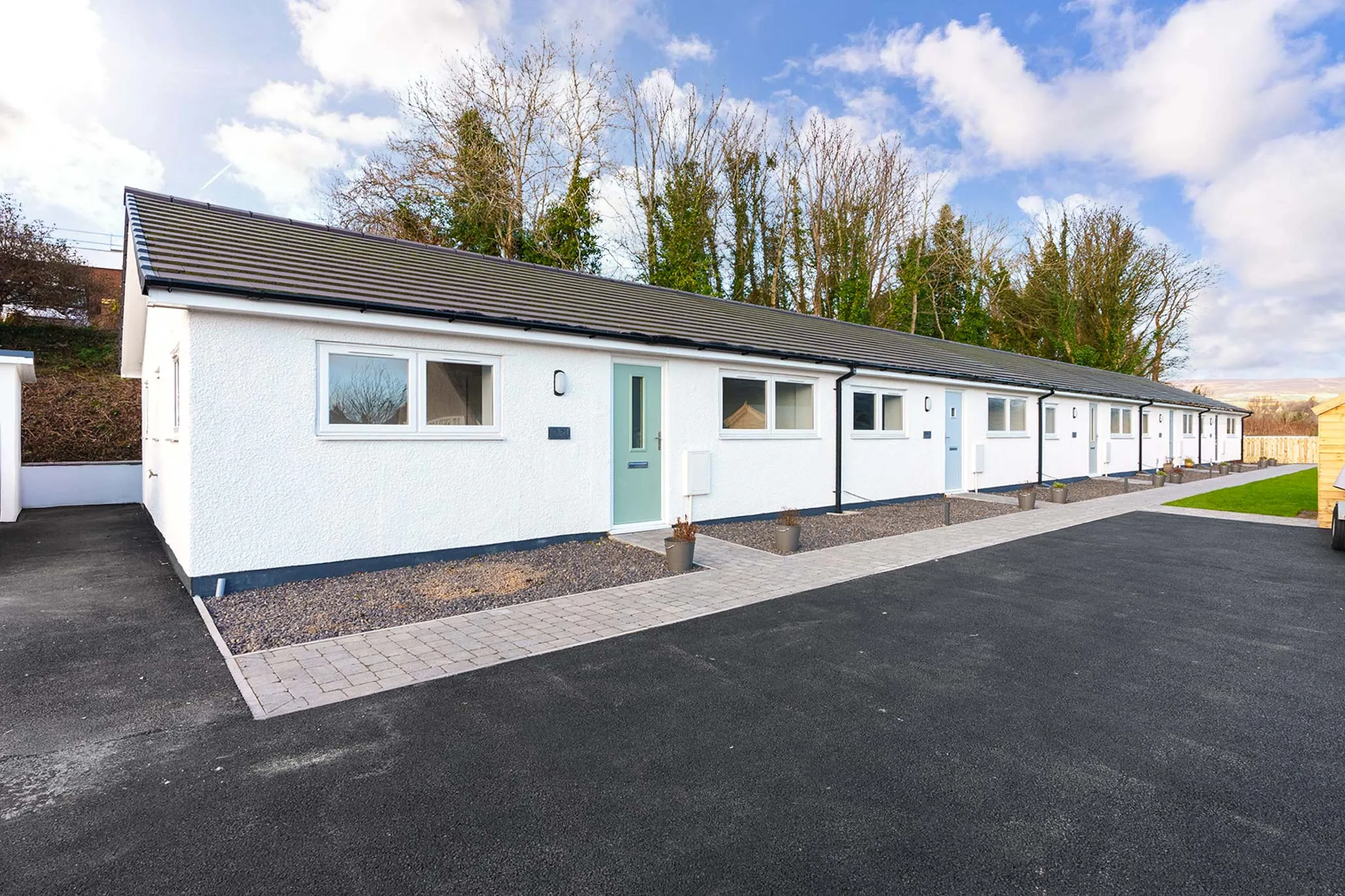 1 Stanley Court, Second Avenue, Onchan. - Photo 1 of 12