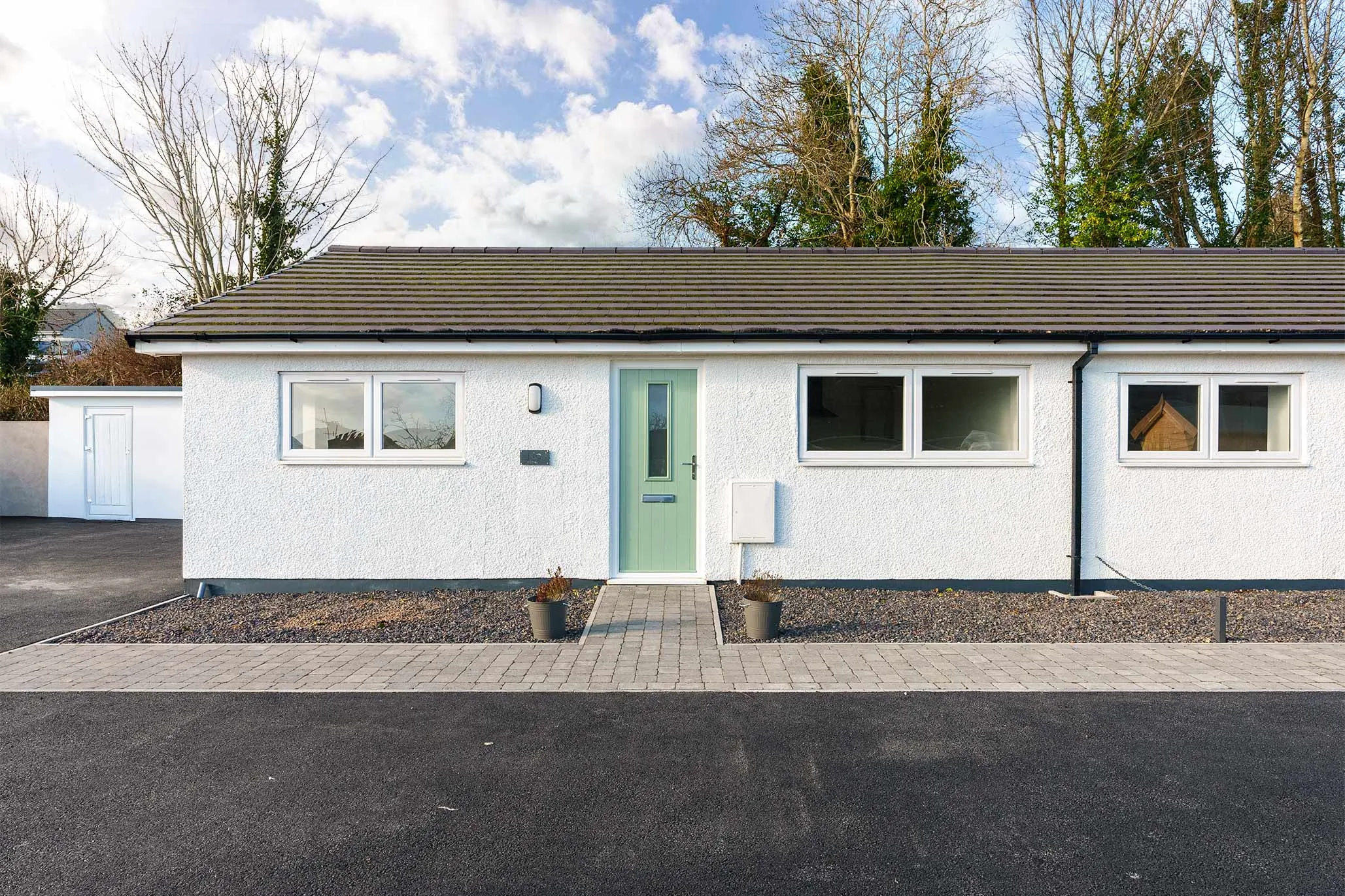 1 Stanley Court, Second Avenue, Onchan. - Photo 2 of 12