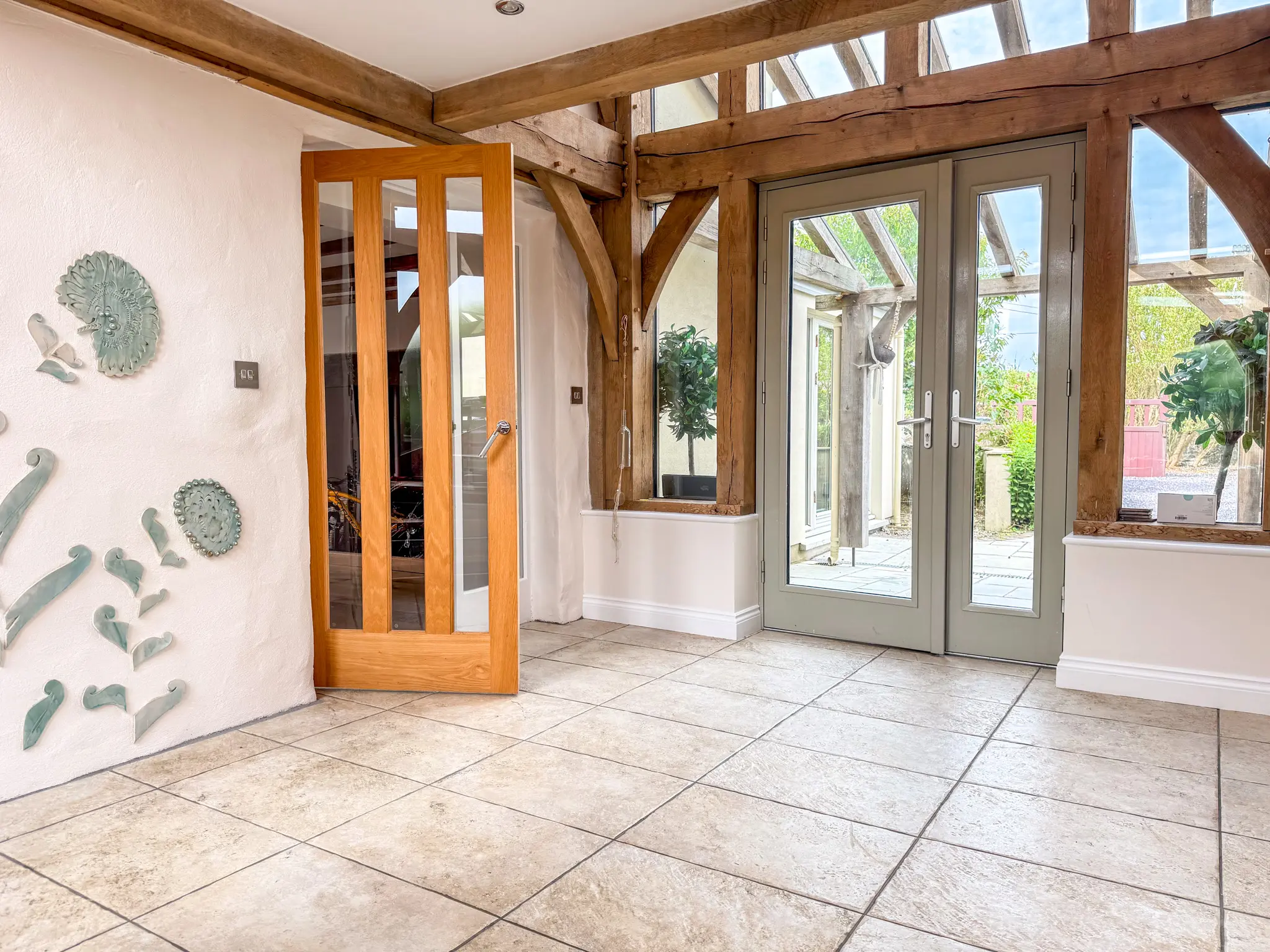 Tramman, 5 Beach Road, Port St Mary. - Photo 3 of 39
