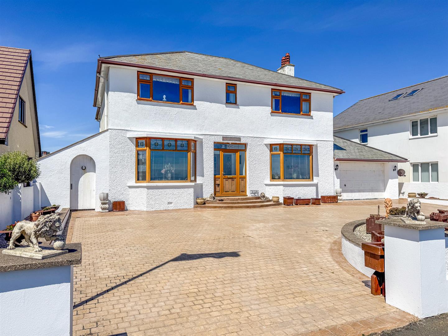 Loghtan House, Clifton Road Port St. Mary, Port St Mary. - Photo 1 of 36