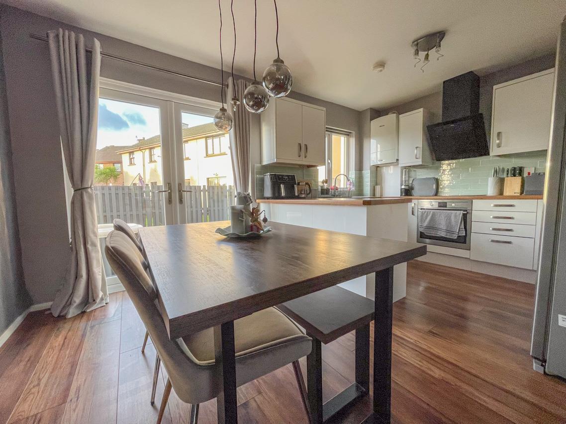 18 Dovescroft Douglas. - Photo 5 of 13