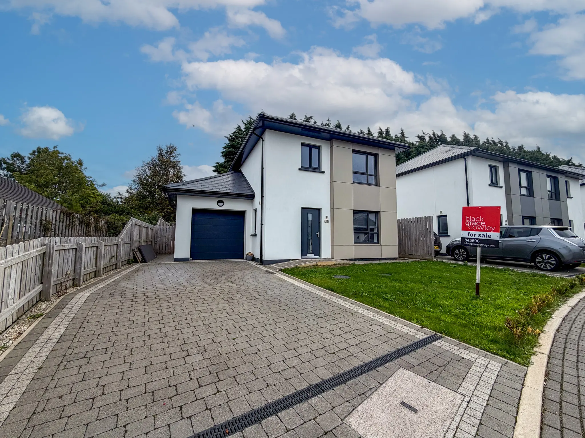21 Gibbs Grove, Ramsey. - Photo 1 of 16