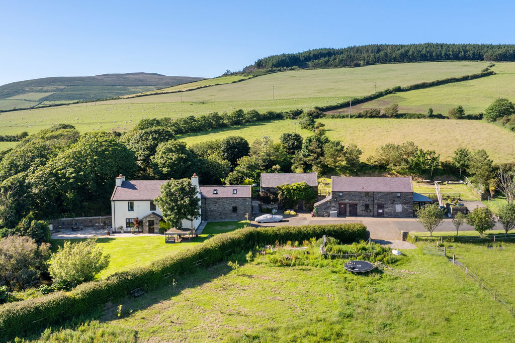 Ballacomish Farm Ronague, Arbory IM9 4HJ, Ballabeg. - Photo 1 of 64