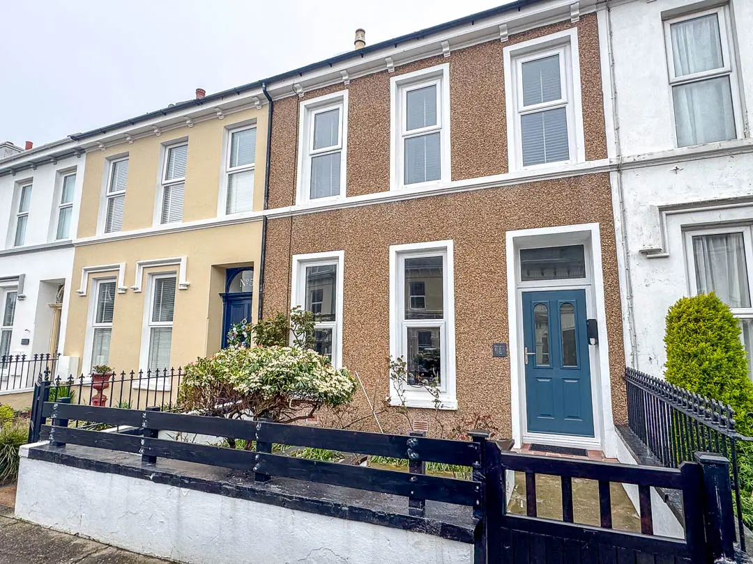 7 Oxford Street, Douglas. - Photo 1 of 26