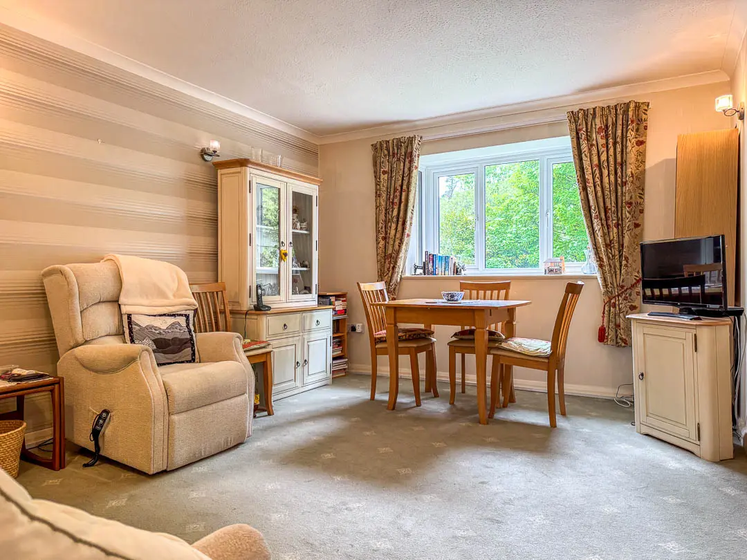 16 Saddle Mews, Douglas. - Photo 4 of 13