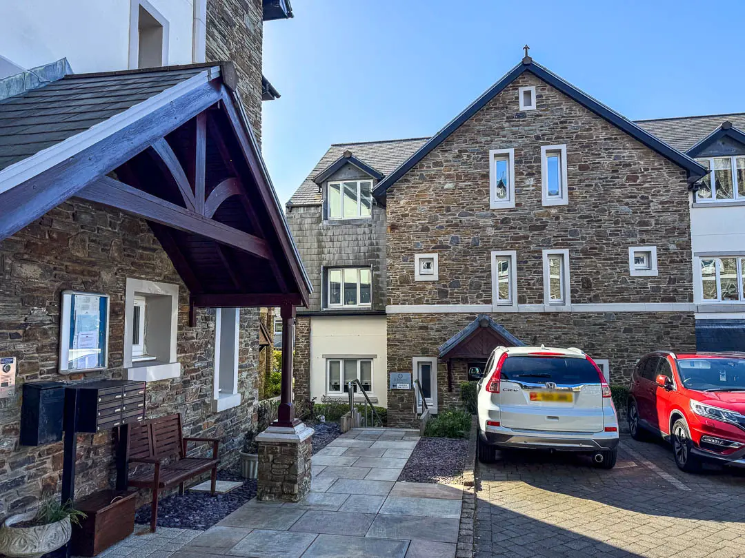 10 St Ninians Court, Douglas. - Photo 1 of 18
