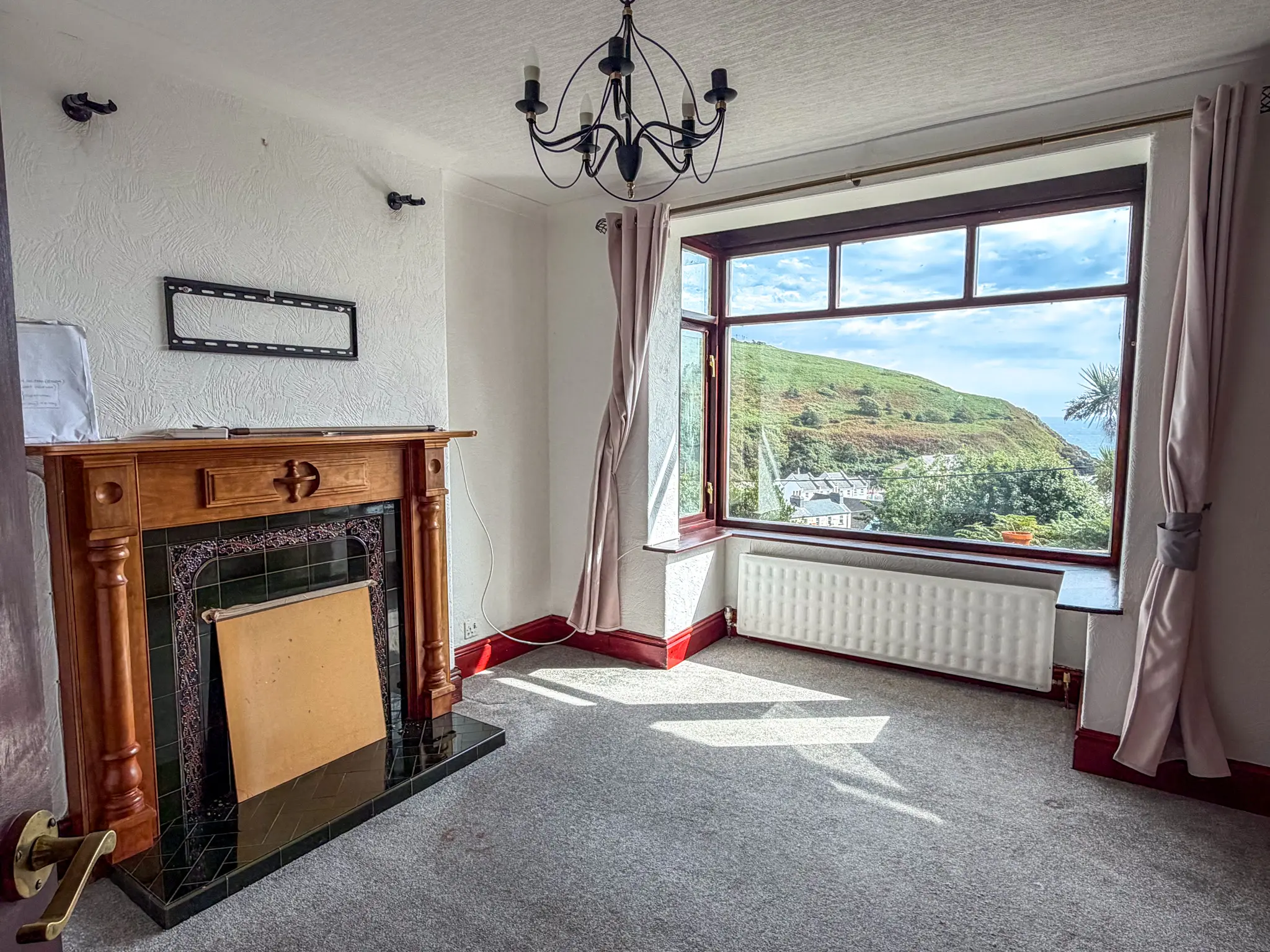 Narrowgate House, Old Laxey Hill, Laxey. - Photo 4 of 22