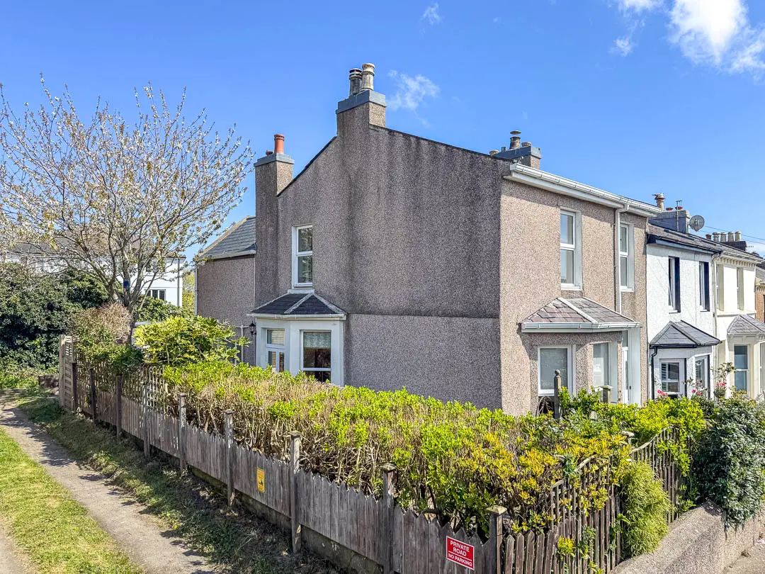 38 Victoria Avenue, Douglas. - Photo 1 of 29