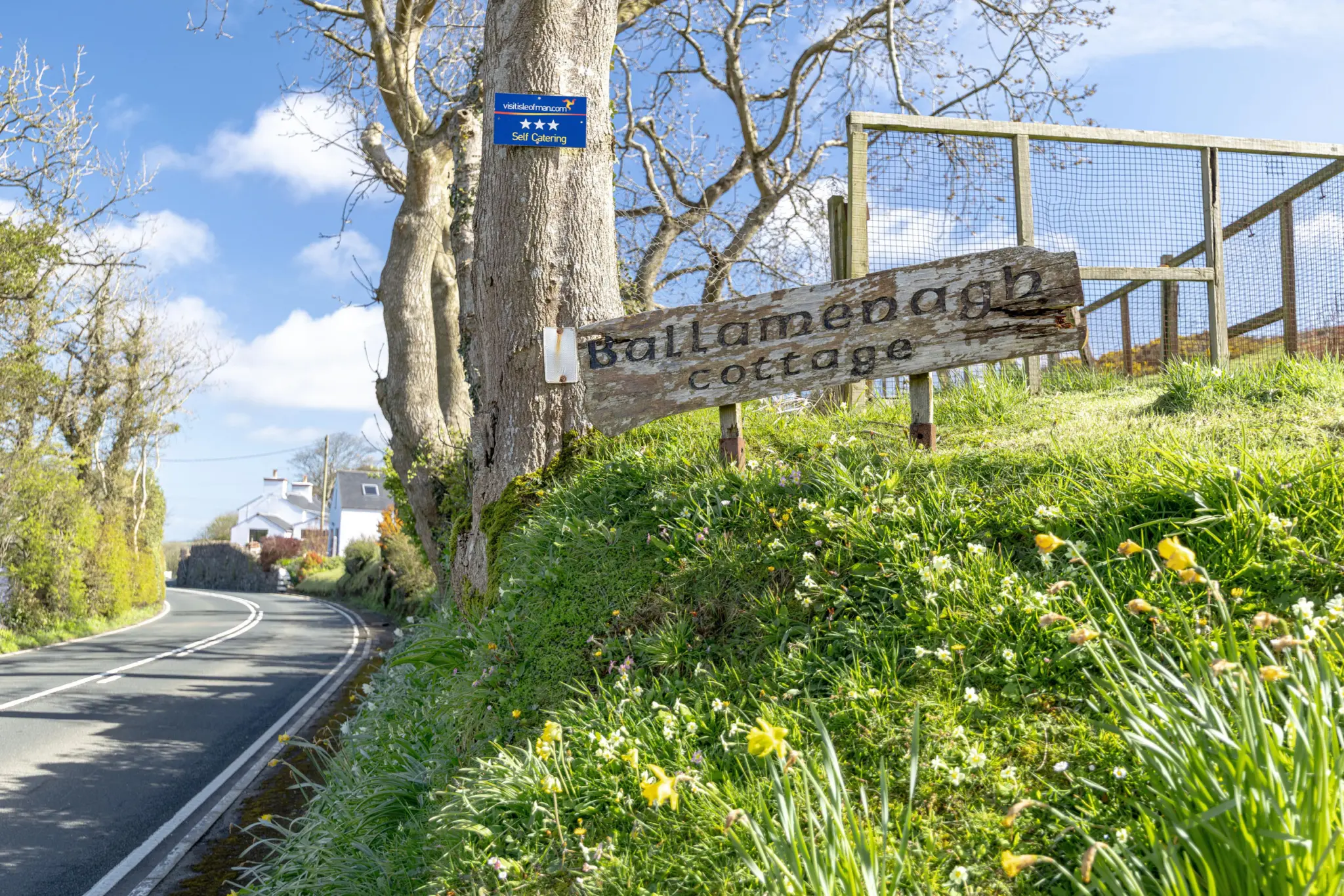 Ballamenagh cottage, Kirk Michael. - Photo 2 of 42