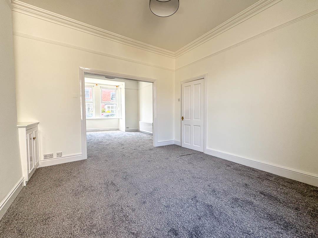 14 Albany Street Douglas. - Photo 4 of 25