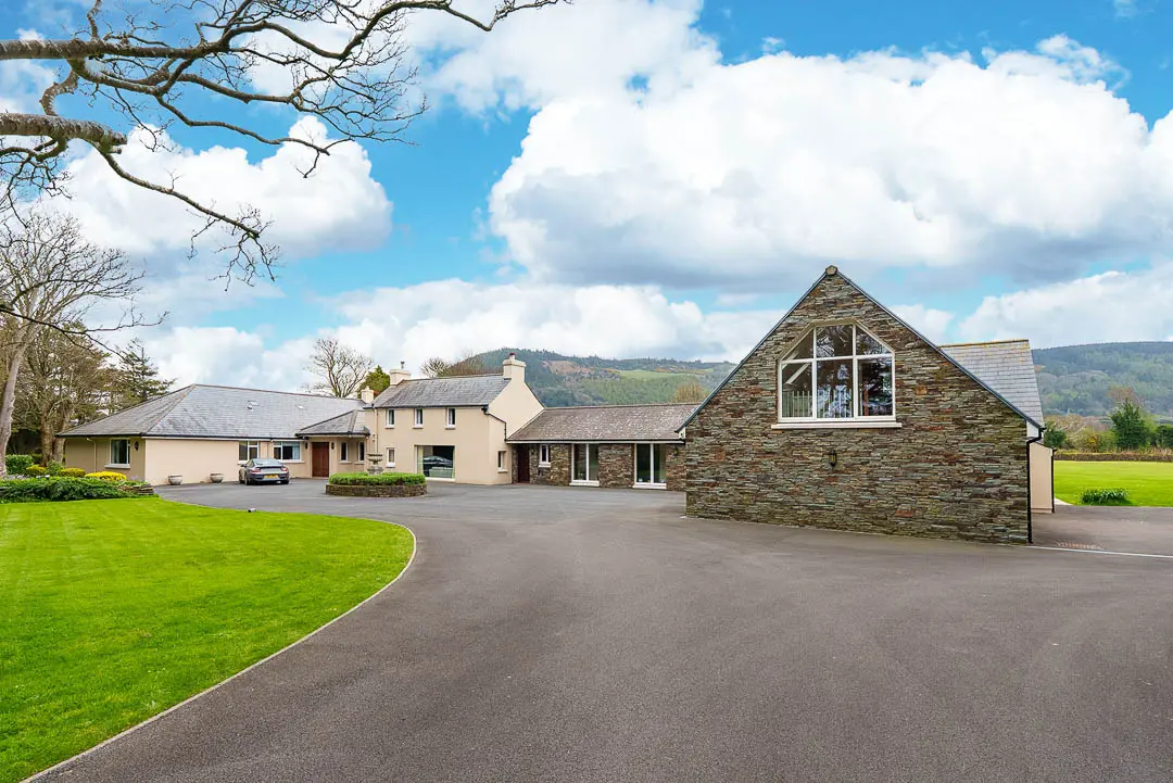 Corris Croft, The Garey, Lezayre, Ramsey. - Photo 2 of 58