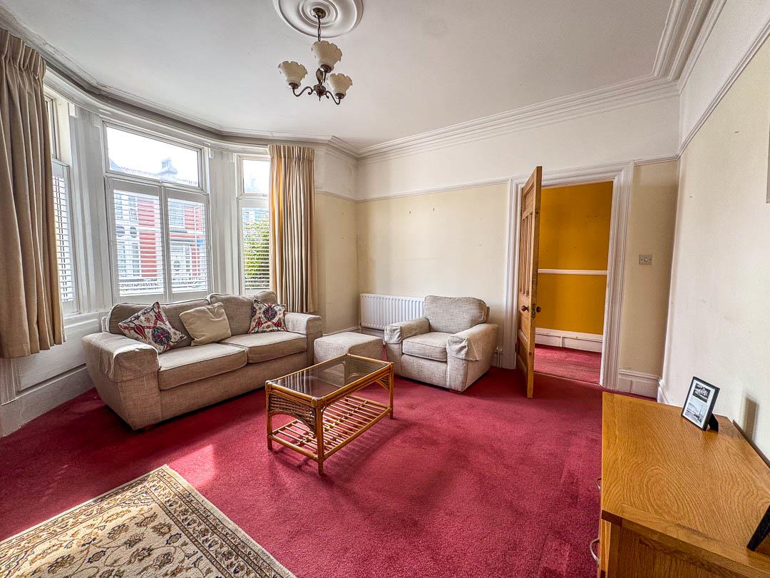 11 Royal Drive Onchan. - Photo 3 of 18