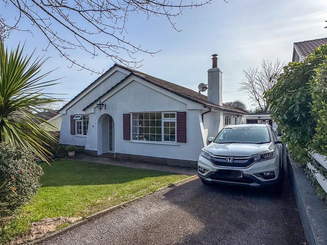 9 Ballaughton Manor Hill, Douglas.