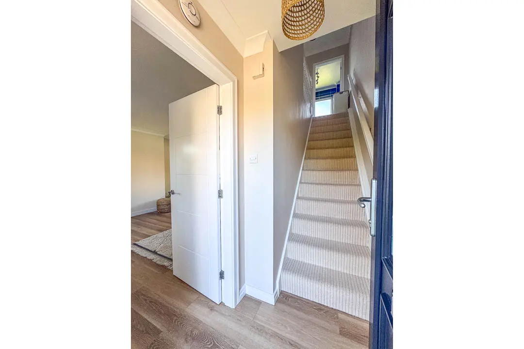 17 Ashbourne Avenue, Saddlestone, Douglas. - Photo 2 of 26