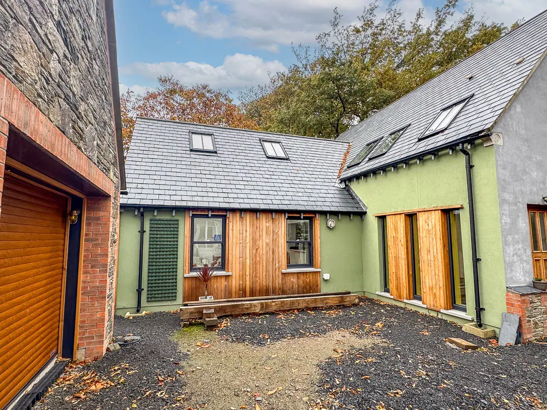 Wren House, Main Road, Sulby. - Photo 2 of 32