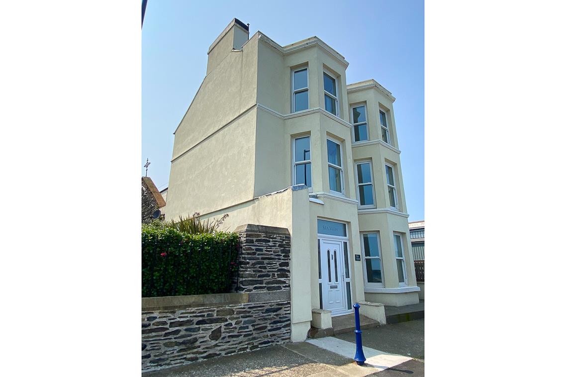 Sea View House, Queens Promenade Ramsey. - Photo 1 of 25
