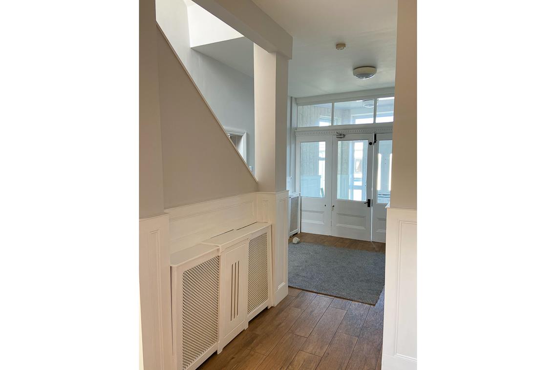 Sea View House, Queens Promenade Ramsey. - Photo 3 of 25