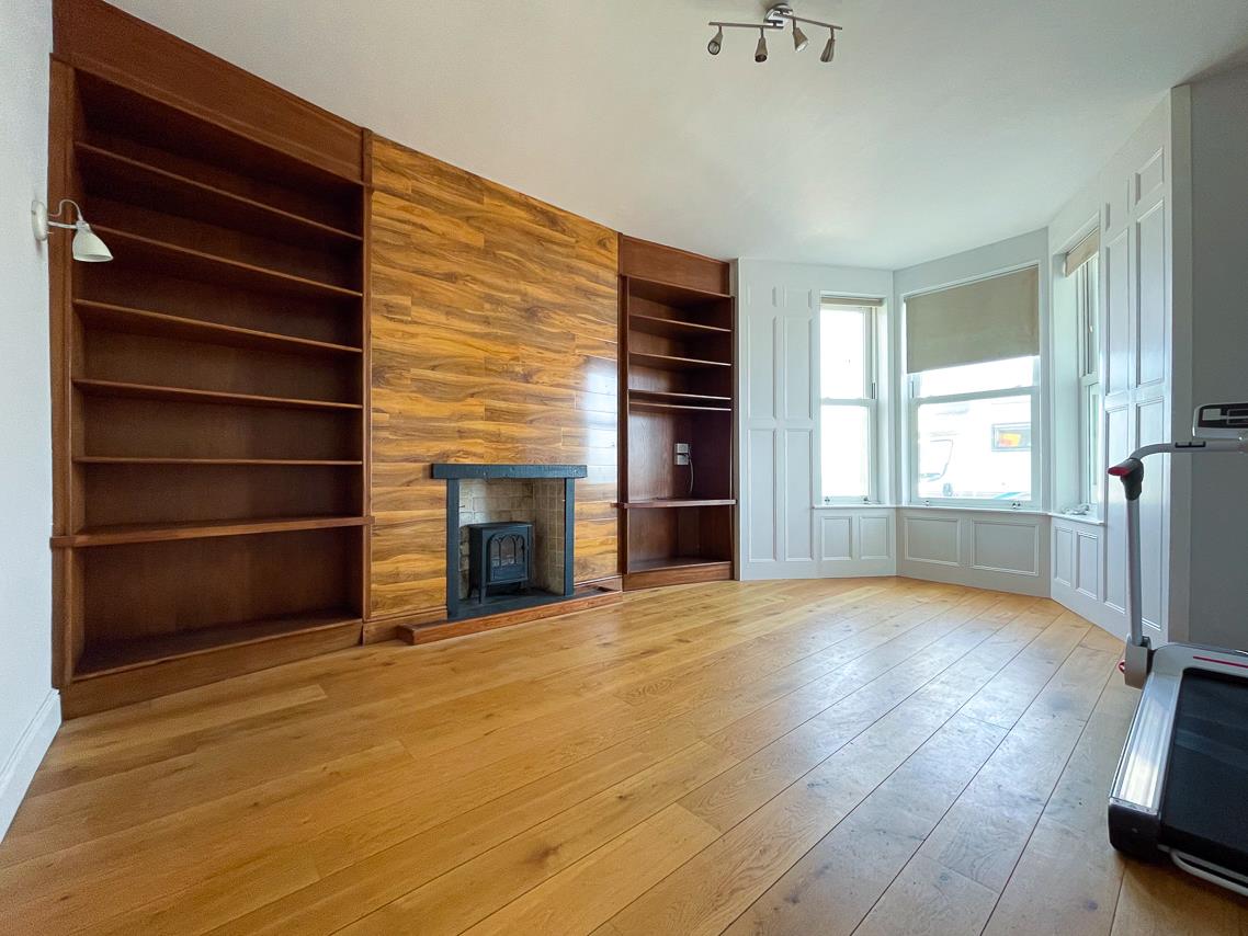 Sea View House, Queens Promenade Ramsey. - Photo 4 of 25