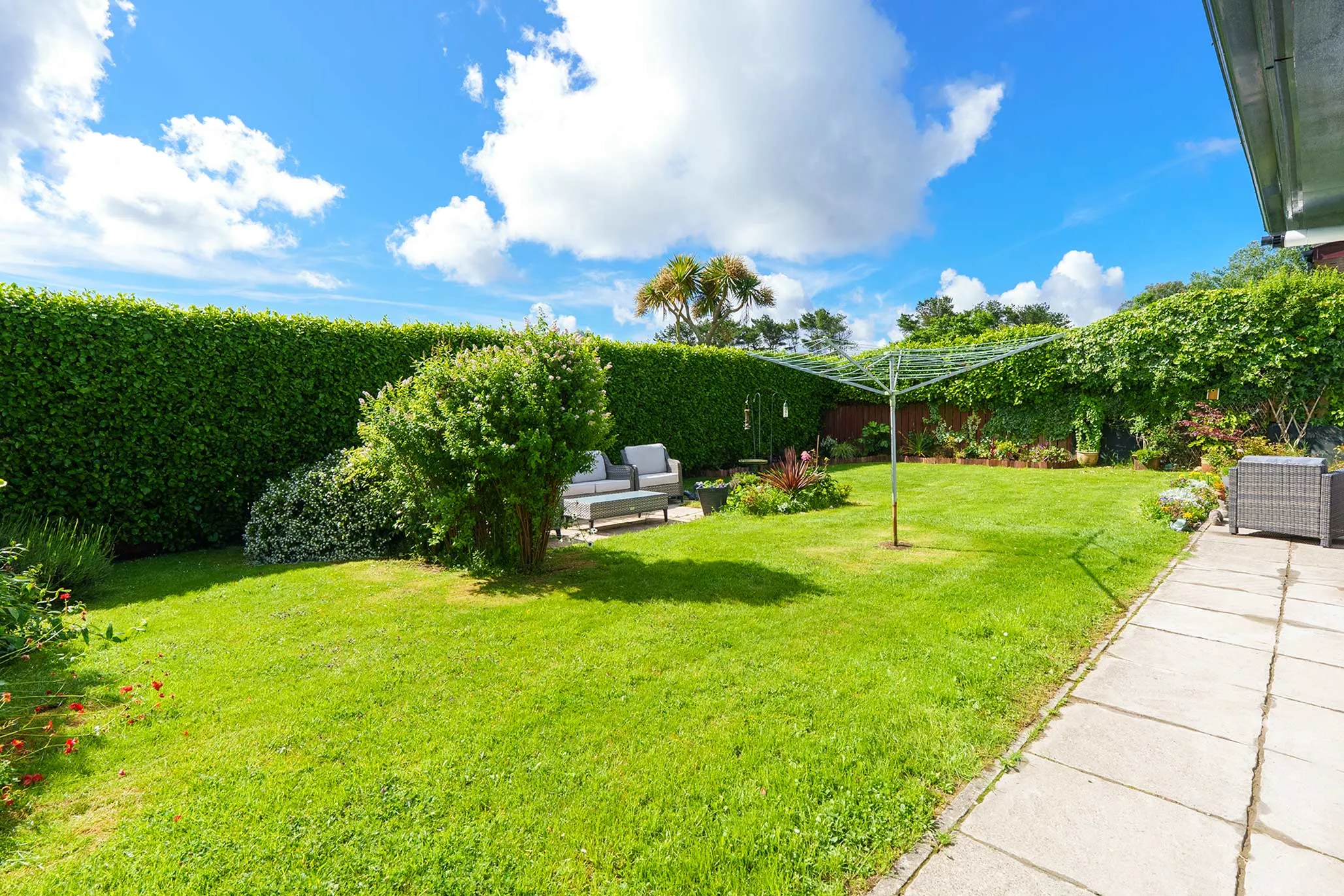 59 Maple Avenue, Onchan. - Photo 3 of 26