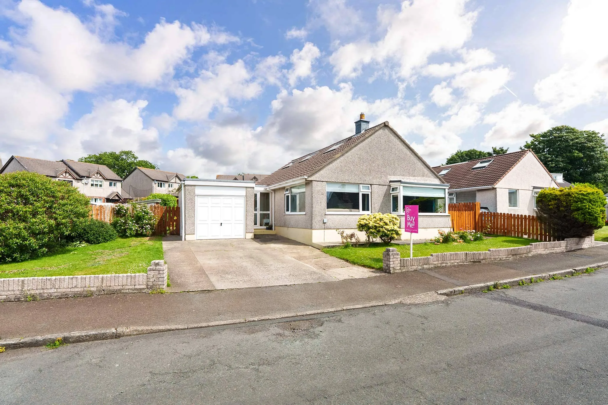 21 Furman Close, Onchan. - Photo 1 of 24