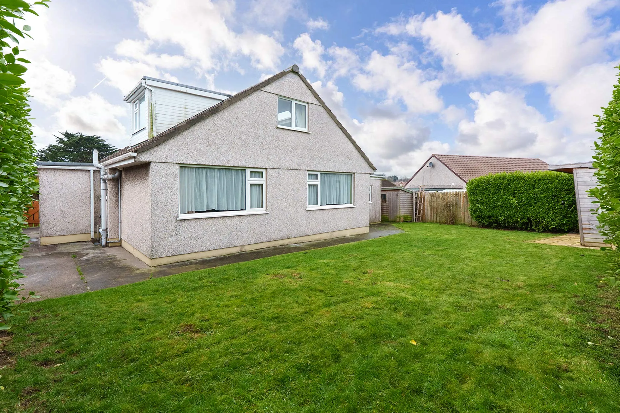 21 Furman Close, Onchan. - Photo 2 of 24
