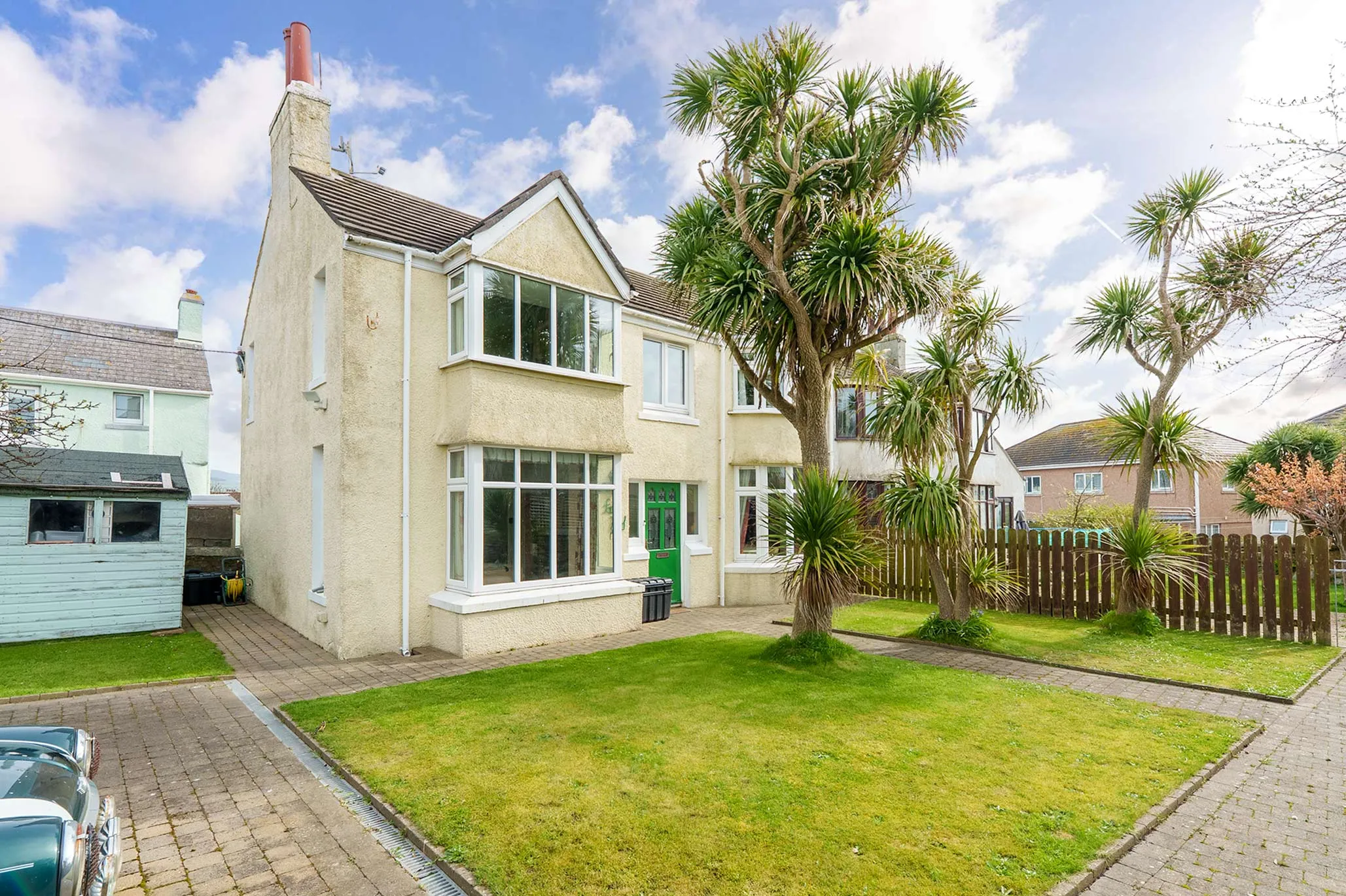 Far End, Clifton Road North, Port St Mary. - Photo 1 of 22
