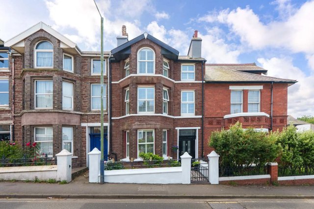 14 Derby Road, Peel.