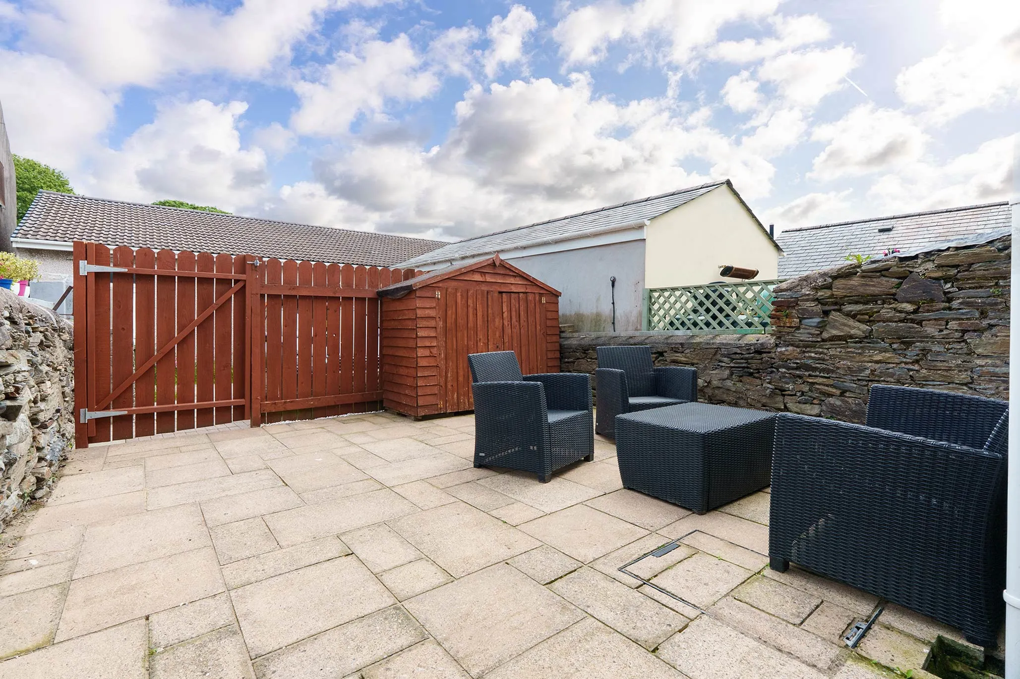 15 Nursery Avenue, Onchan. - Photo 2 of 15