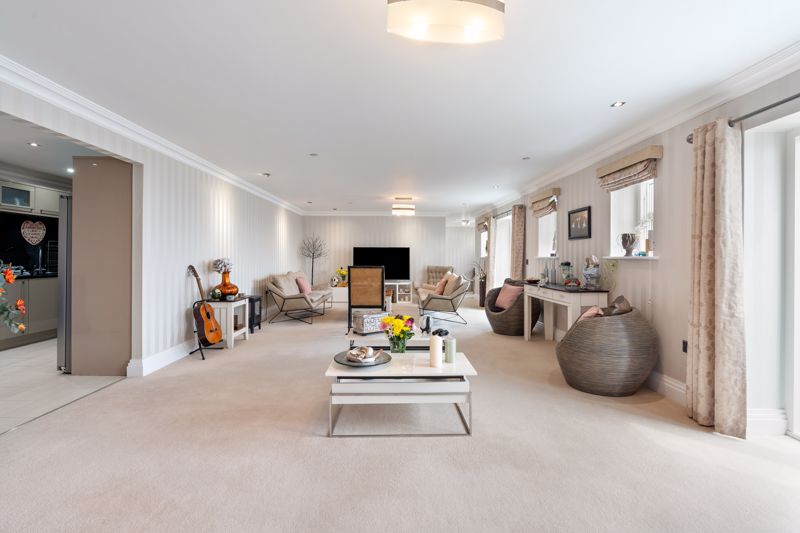 Apartment 13 Kensington Place, Onchan IM3 1RD. - Photo 5 of 24